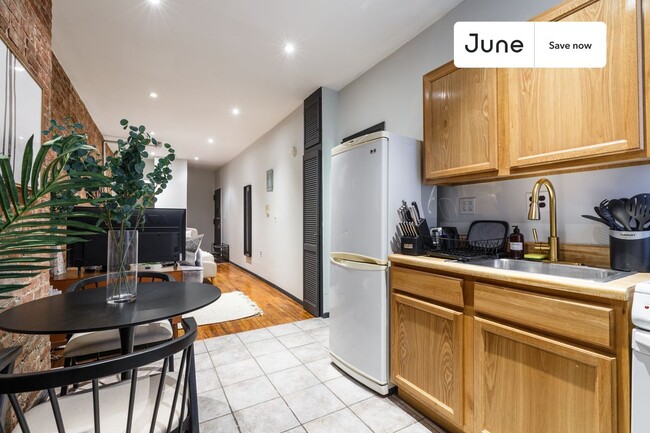 Photo - 1626 Second Avenue Unit 1S