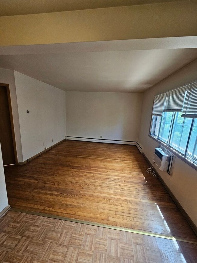 Photo - 1851 N Oakland Ave (18 Unit)