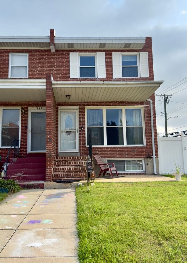 Building Photo - 1251 S Grantley St