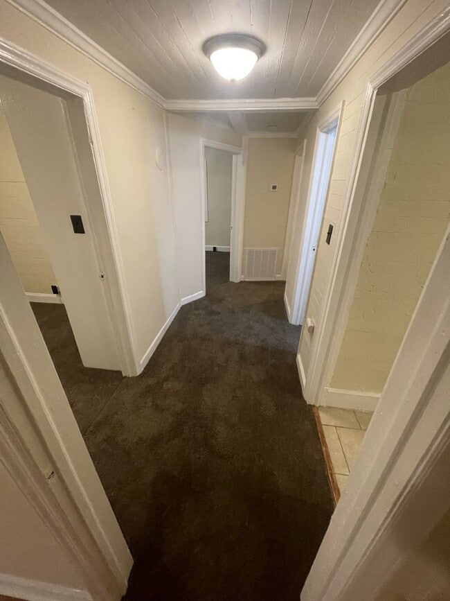 Photo - 2 Bd 1 Ba Ranch