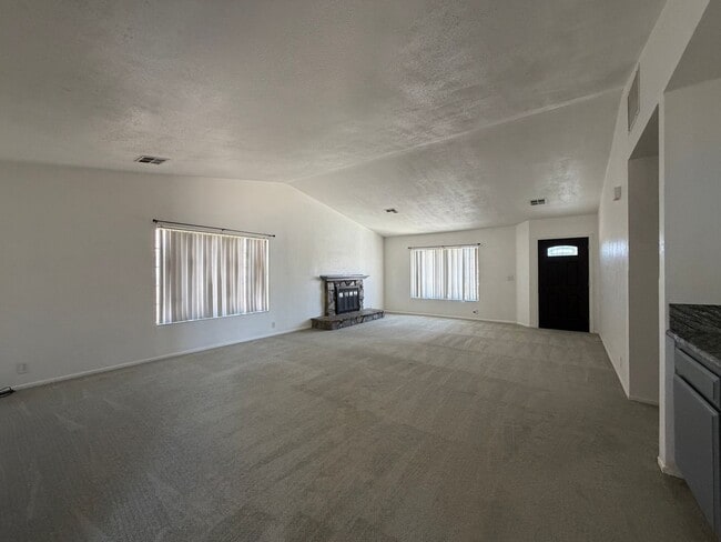 Photo - Beautiful 3 Bedroom House Located on Calico Lake