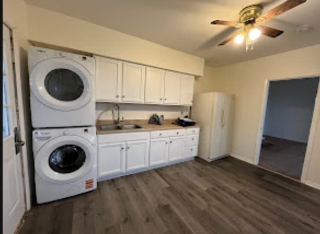 Building Photo - 937 South Potomac St Unit B