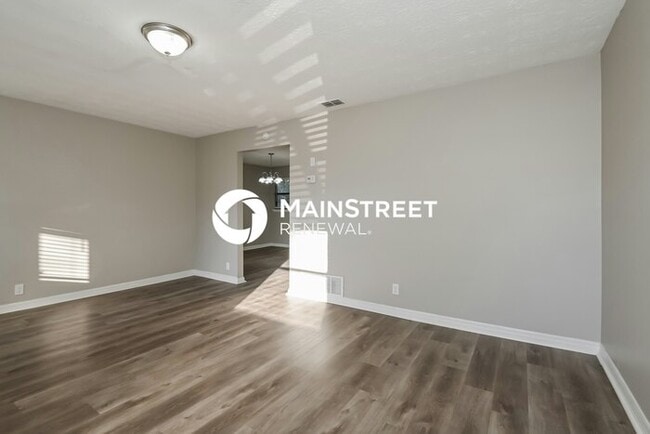 Photo - 4 Bedroom Pet-Friendly Home in JACKSONVILLE, FL with Main Street Renewal