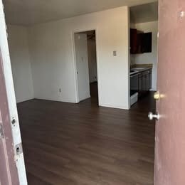 Building Photo - 2044 S 11th Ave Unit #4