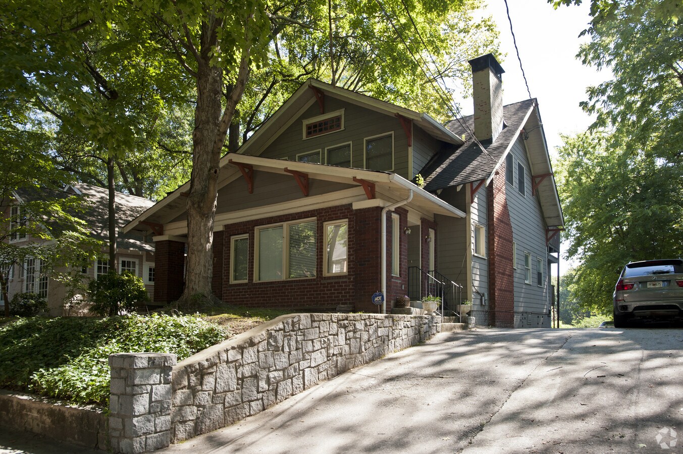 Photo - 897 Argonne Ave NE