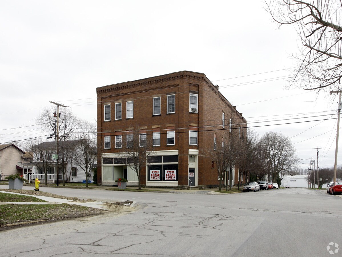 3153 3155 Main St Apartments For Rent In West Middlesex Pa Forrent Com