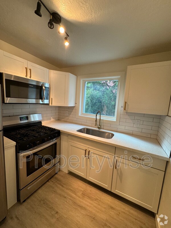 Building Photo - 376 E 300 S Unit 8 Rental