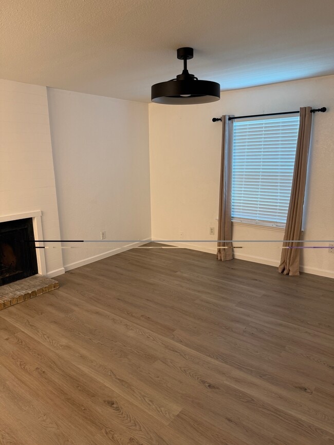 1103 Airline Dr.