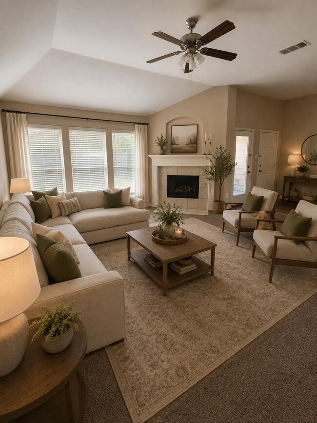 Photo - 1814 Roundrock
