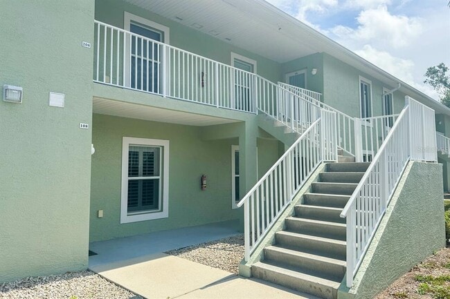 Building Photo - 8100 Memory Ln Unit 208