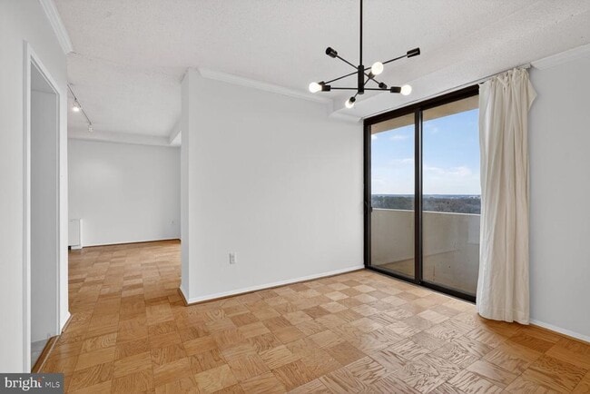 Photo - 4141 Henderson Rd Unit 1023