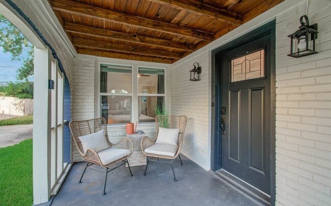 Photo - 5312 Jefferson St