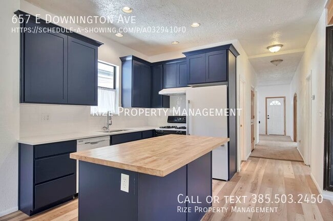 Photo - 657 Downington Ave S
