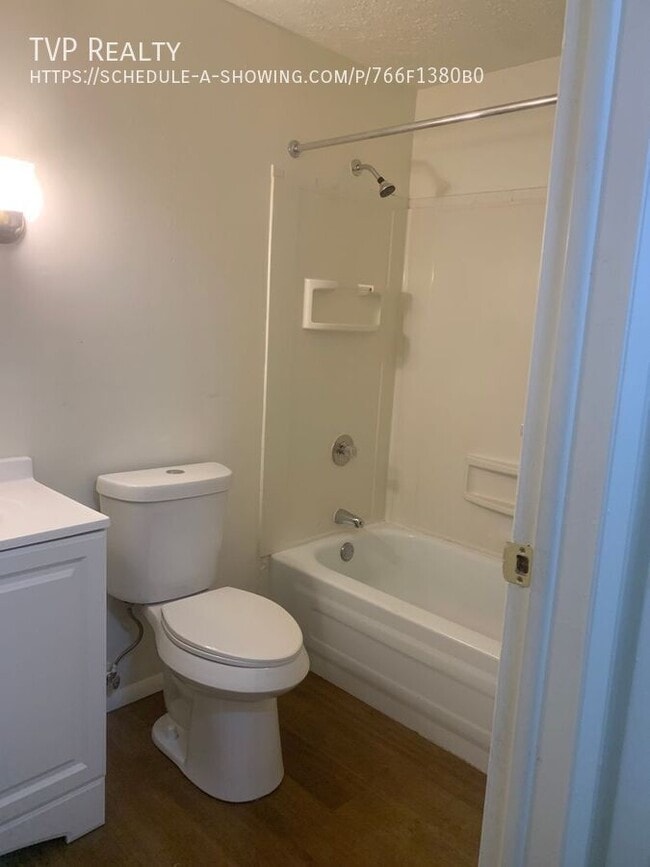 Photo - 128 Fox Hill Ln