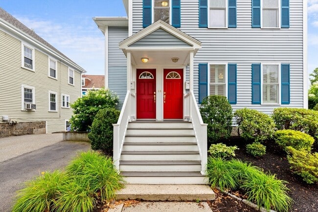 Building Photo - 46 Yale Ave Unit A