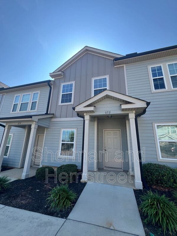 Building Photo - 672 Dobhill Ln Unit 672