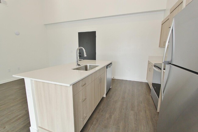 Photo - 3906 Brian Ave. Unidad 307