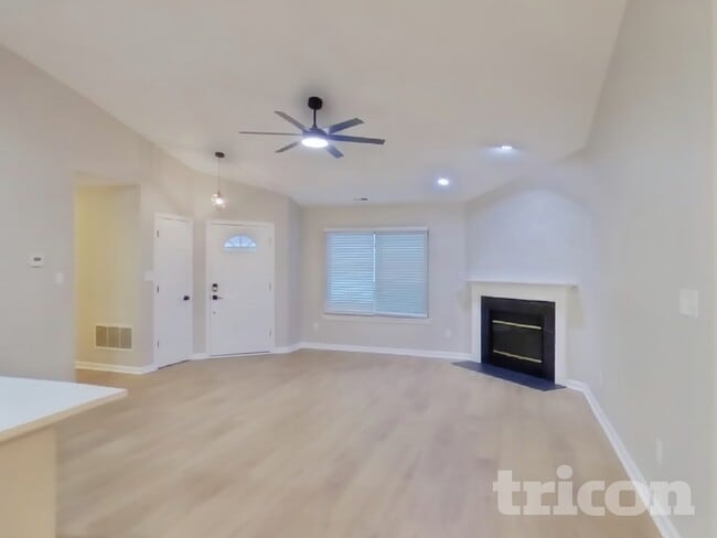 Photo - 1664 Sweetwater Ln