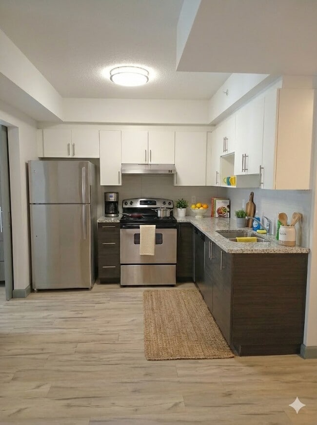 Photo - 258A-258A Sunview St