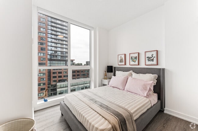 2BR, 2BA - 710SF - Bedroom