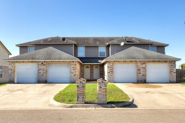 Building Photo - 20558 Alta Vista Ct Unit C