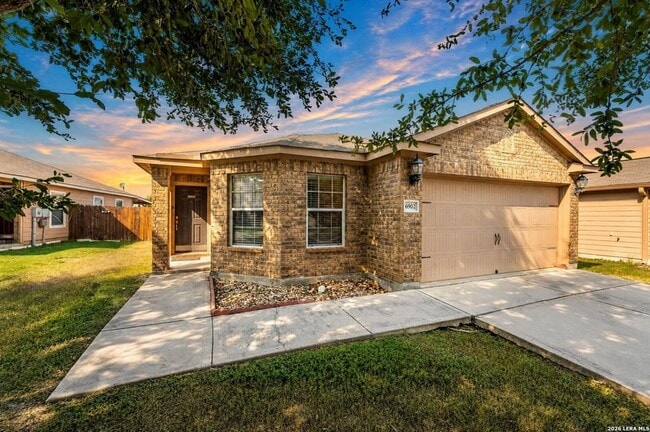 6902 Luckey Path