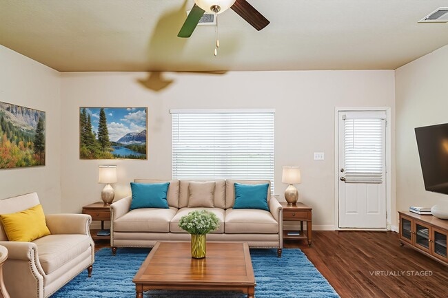 Photo - 6477 Rainbow Row