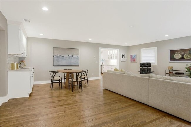 Photo - 1344 Midlawn Dr