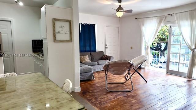 Photo - 945 Meridian Ave Unit 14