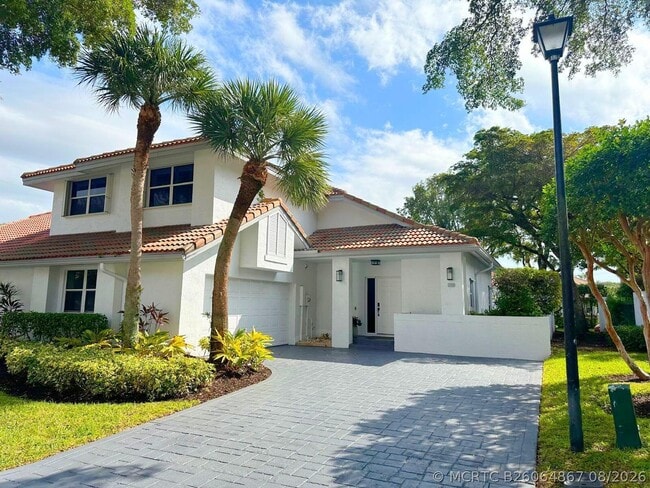 2252 NW 53rd St