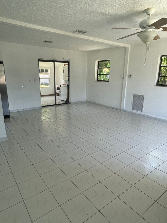 Photo - 1280 NE 209th Ter