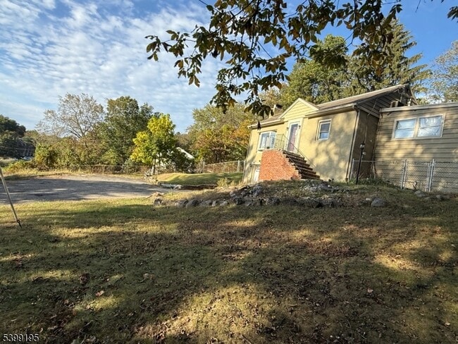 Photo - 980 Black Oak Ridge Rd