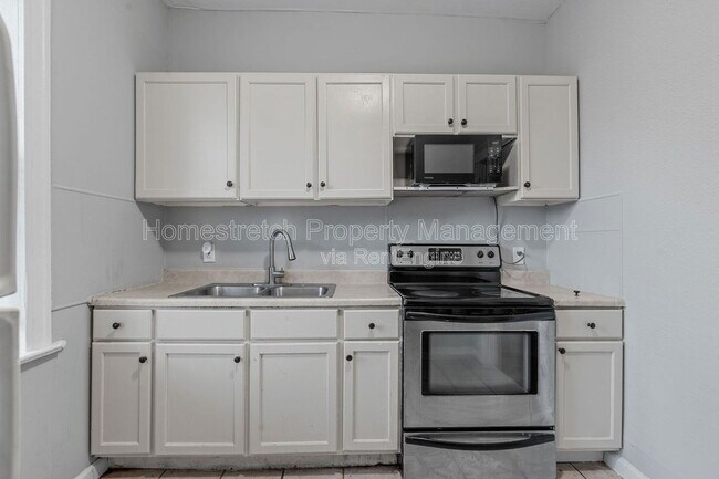 Photo - 2732 Utah St