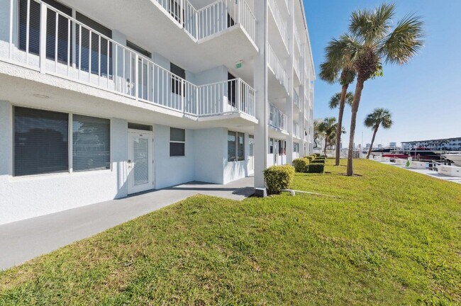 Photo - 108 Paradise Harbour Blvd Unit 107