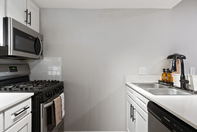 Creekline Apartments