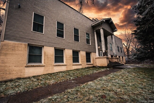 Building Photo - 21 Stanton Corner Rd Unit 5