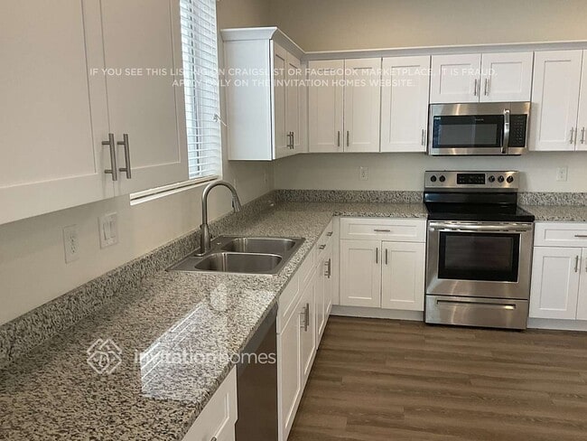 Photo - 12452 W Lindbergh Dr