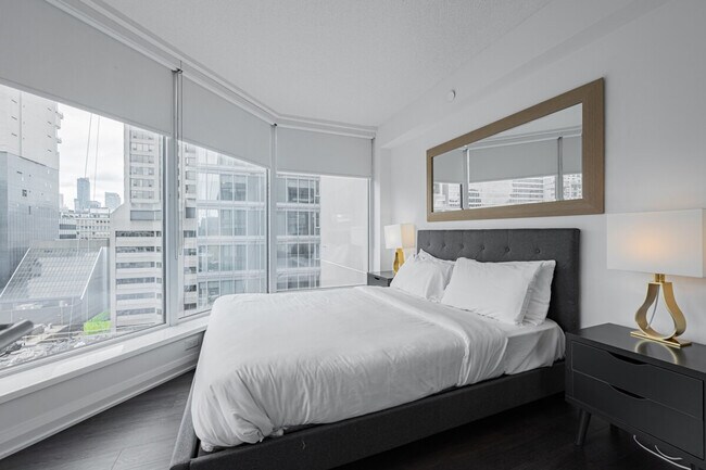 Photo - 155 Yorkville Ave Unité SI ID1045461P