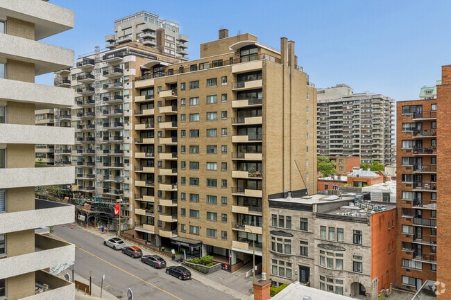 Building Photo - Drummond Plaza