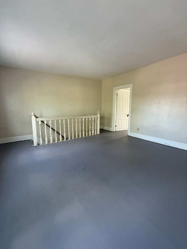 607 Chestnut St Unit #2