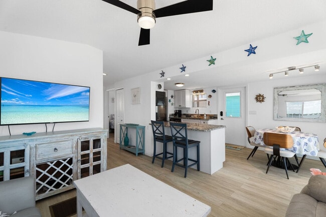 Building Photo - 1243 Nettles Blvd Unit SI ID1537528P