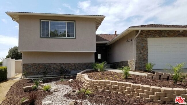 Building Photo - 5559 Modena Pl