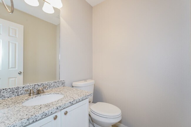 Photo - 17506 Hoover Gardens Dr