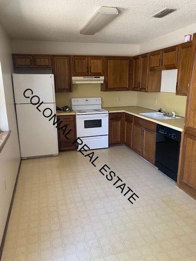 Photo - 2 Bedroom 1 Bathroom