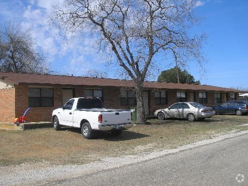 Building Photo - Stylish Comfort in a Freshly Remodeled Beauty Unit 4 Rental