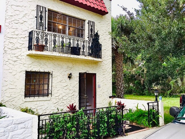 Photo - 625 Halifax N Ave Unit 31