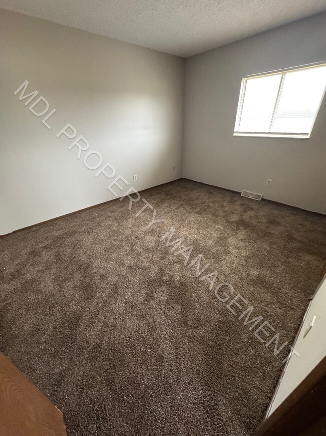 Photo - Thomas White Apartments