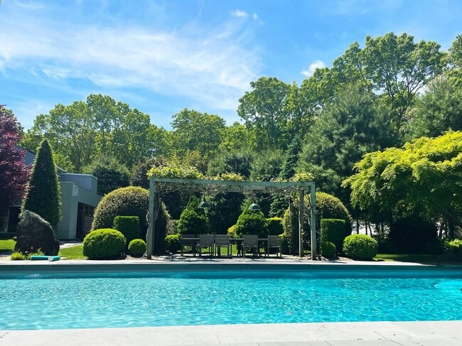 Photo - 138 Merchants Path