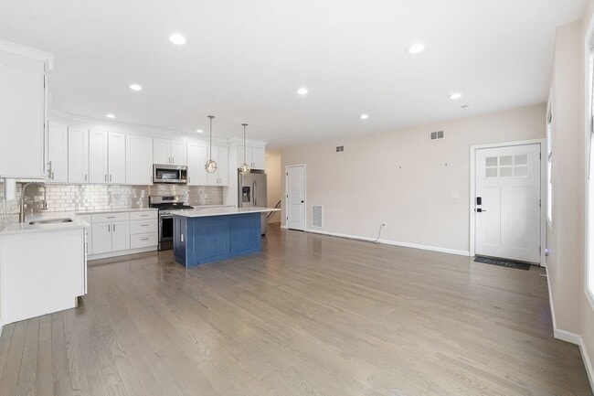 Photo - 5103 Meadowview Ave