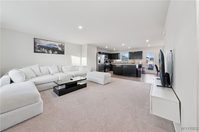 Photo - 32 Florence Ln